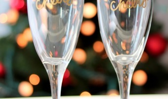 DIY Gold Confetti Champagne Flutes