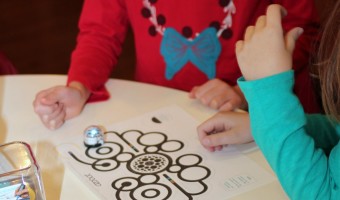 Ozobots and Cupcakes – Coding over Brunch!